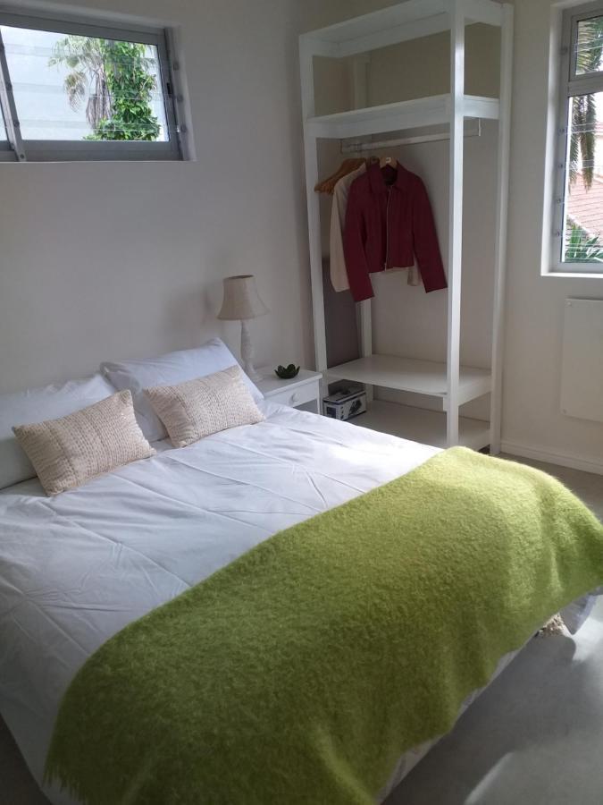 Royal@Sea2 Hotel Muizenberg Bagian luar foto