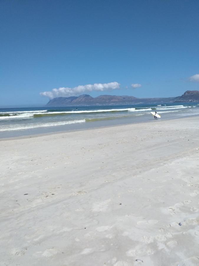 Royal@Sea2 Hotel Muizenberg Bagian luar foto